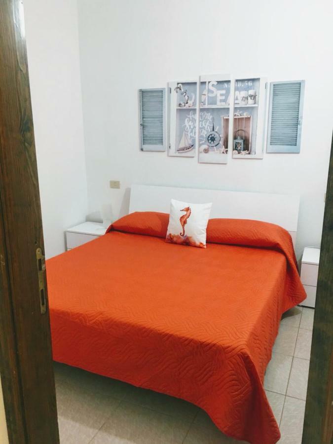 Appartamento Fronte Mare Santa Teresa Gallura Bagian luar foto